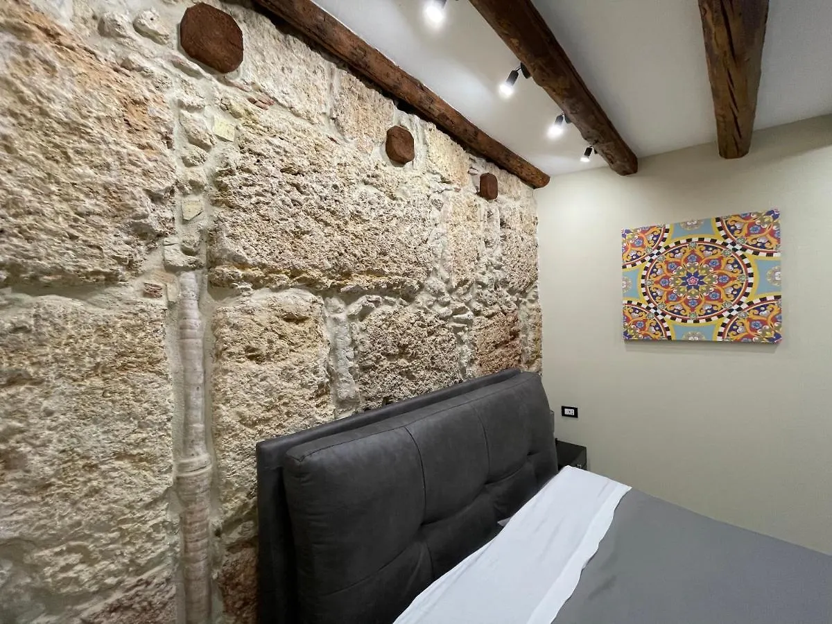 Tommy'S Rooms Palermo Bed & Breakfast